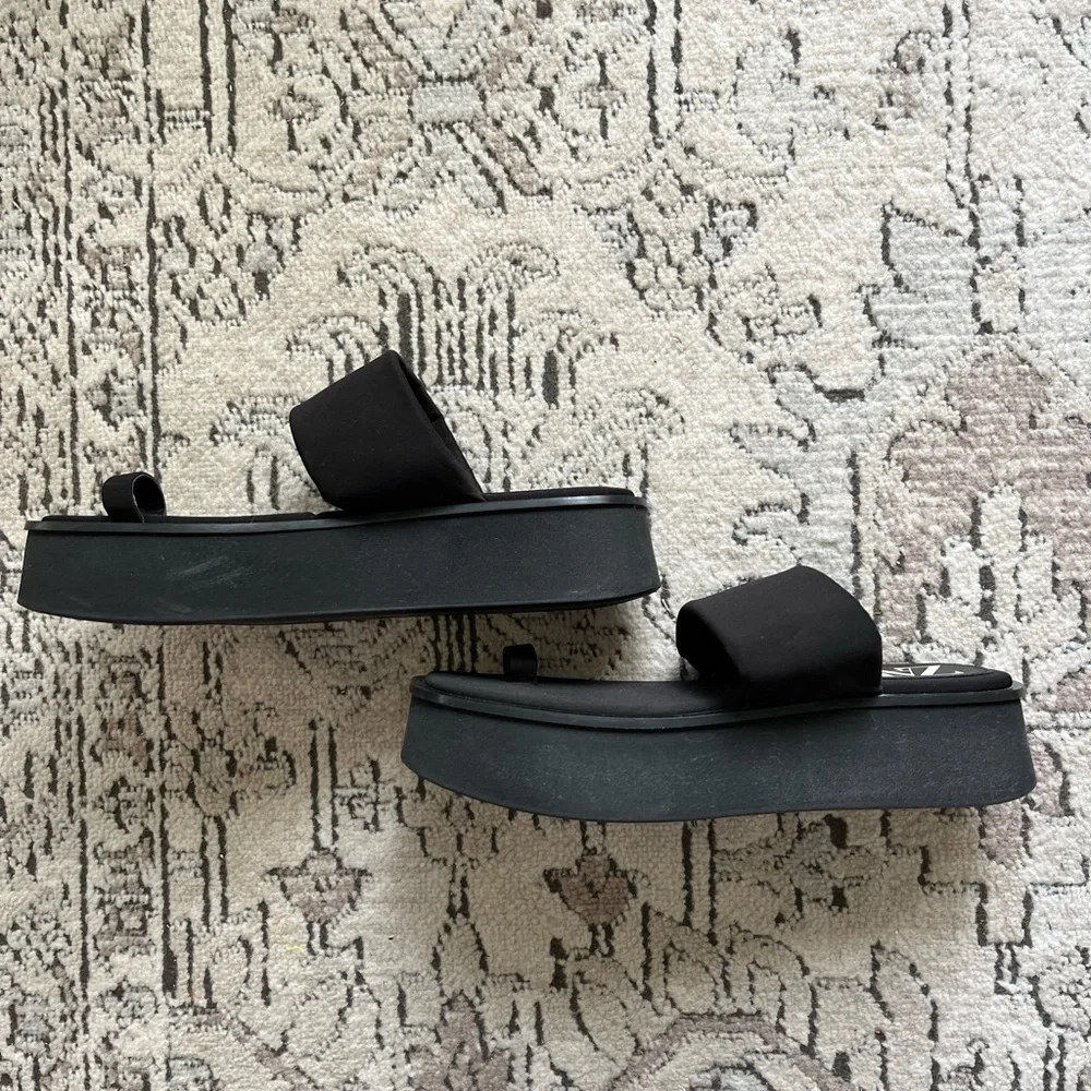 Zara Black Platform Ring Toe Sandals Size 40 (US 9-9.5) - Picture 5 of 8